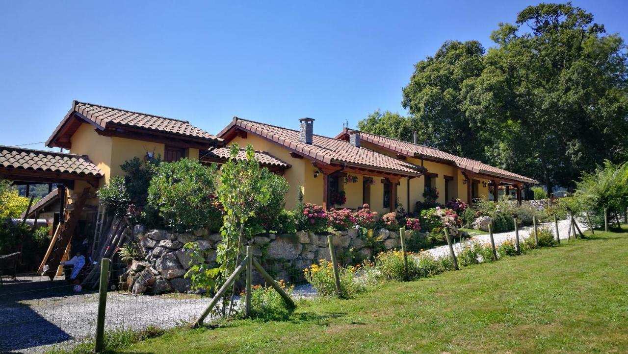 Casas Rurales Entrecastanos กังกัส เด โอนิส ภายนอก รูปภาพ