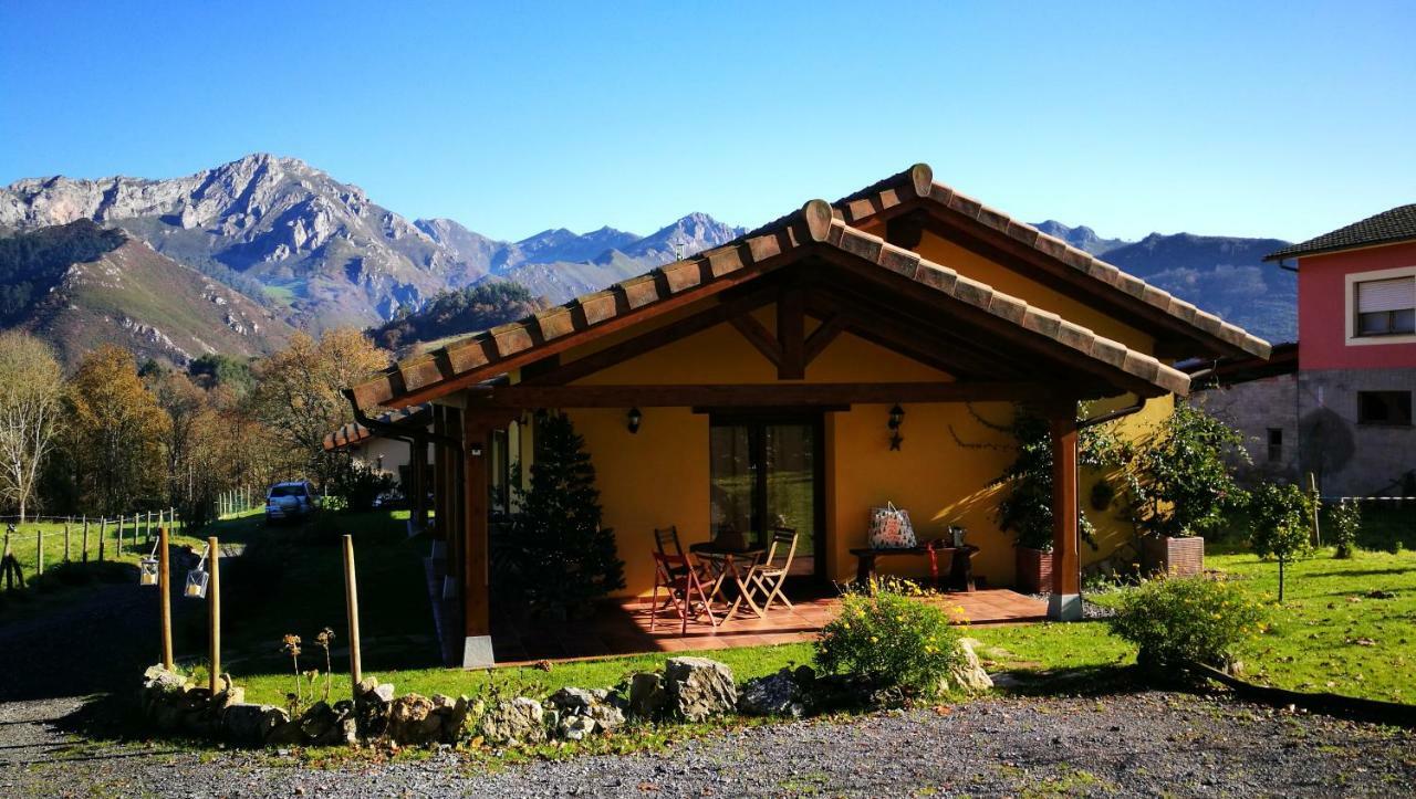 Casas Rurales Entrecastanos กังกัส เด โอนิส ภายนอก รูปภาพ